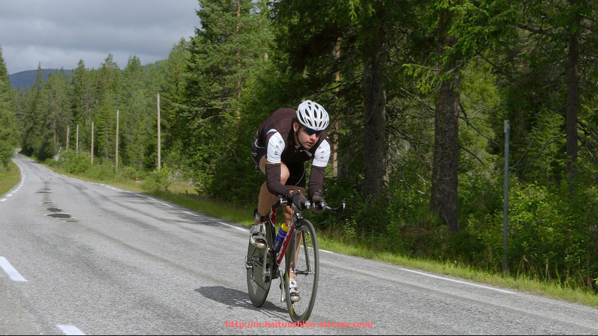 海豚直播-意甲强硬球队的比赛风格与防守策略分析