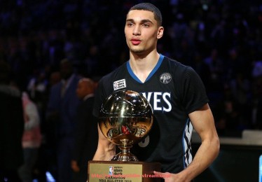 海豚直播-欧冠焦点比赛回顾：巴塞罗那对阵巴黎圣日耳曼